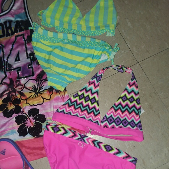 Justice bundle of 7/8 swimwear and shoes - Picture 6 of 7